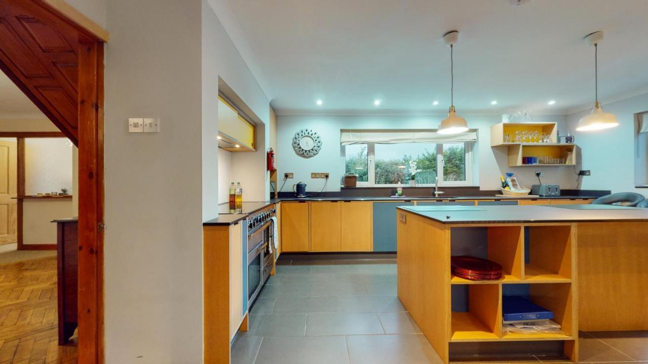 Jaw-Dropping Beach House In Anglesey Benllech Εξωτερικό φωτογραφία