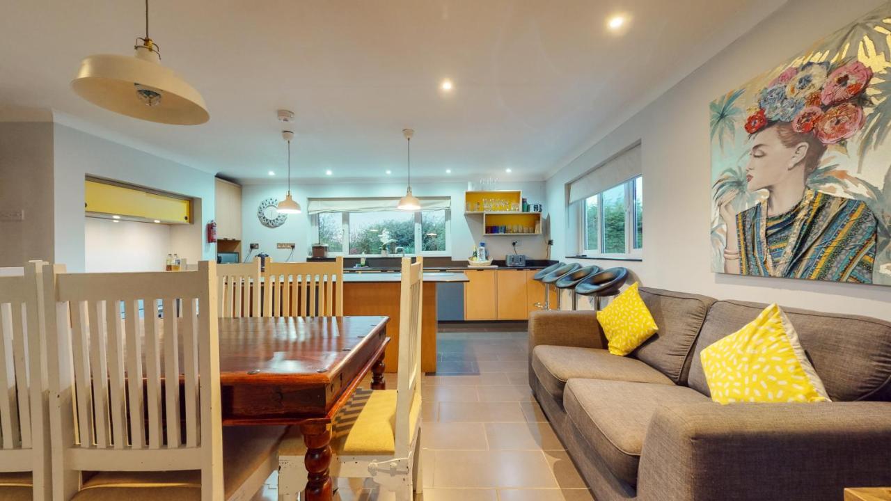 Jaw-Dropping Beach House In Anglesey Benllech Εξωτερικό φωτογραφία