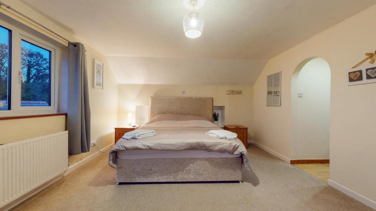 Jaw-Dropping Beach House In Anglesey Benllech Εξωτερικό φωτογραφία