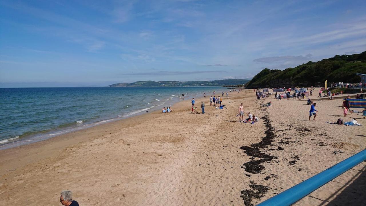 Jaw-Dropping Beach House In Anglesey Benllech Εξωτερικό φωτογραφία