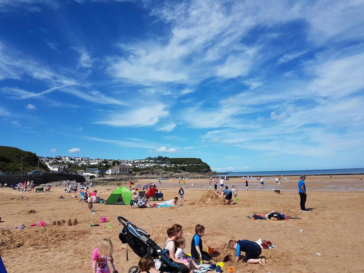 Jaw-Dropping Beach House In Anglesey Benllech Εξωτερικό φωτογραφία